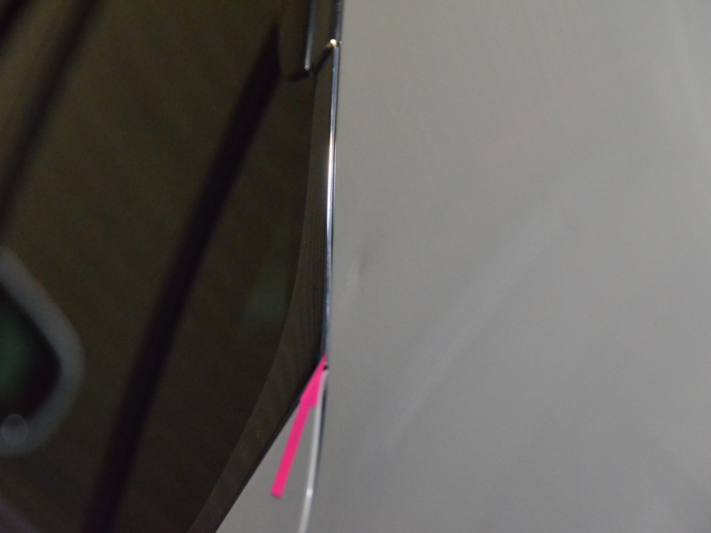 LS460のピラーをTRUSTデントリペア（へこみ修理）