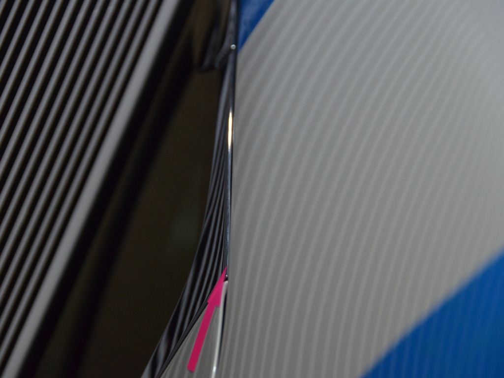 LS460のピラーをTRUSTデントリペア（へこみ修理）