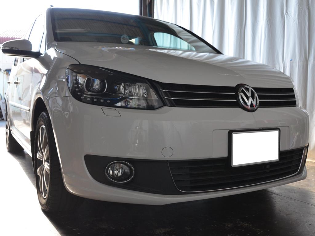 フォルクスワーゲントゥーランのTRUSTデントリペア（へこみ修理）