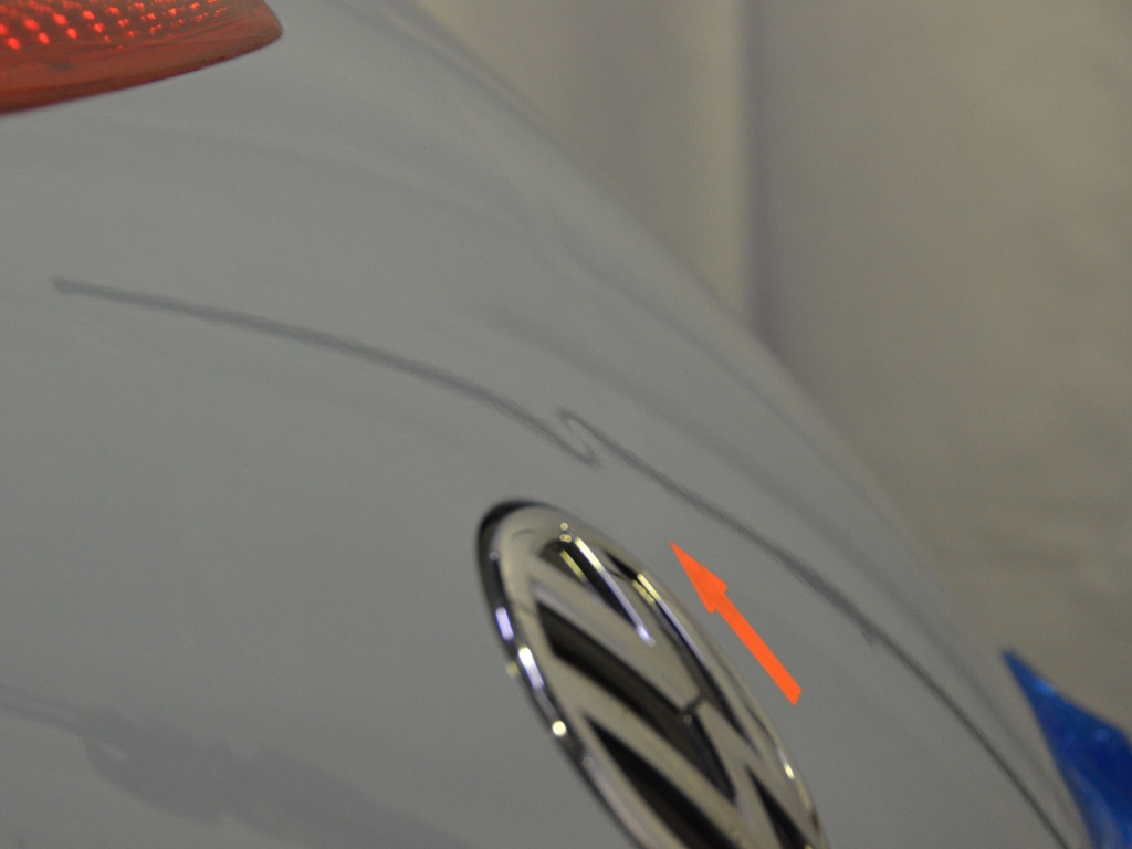 ビートルのバックドアをTRUSTデントリペア（へこみ修理）