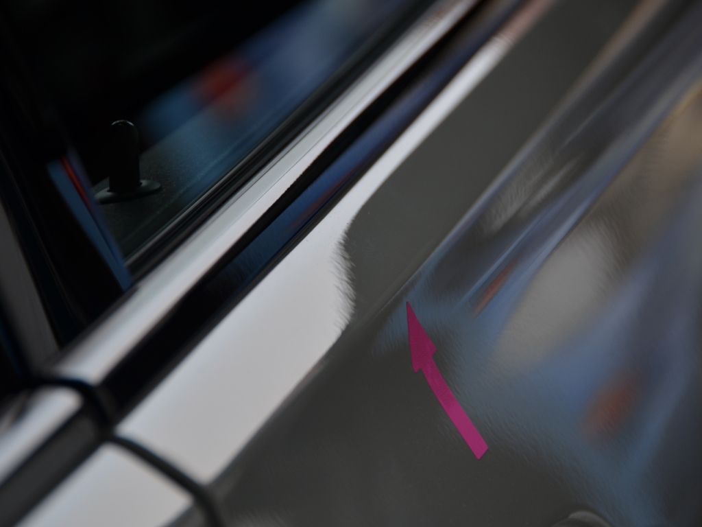 F31 320iツーリング　デントリペア後