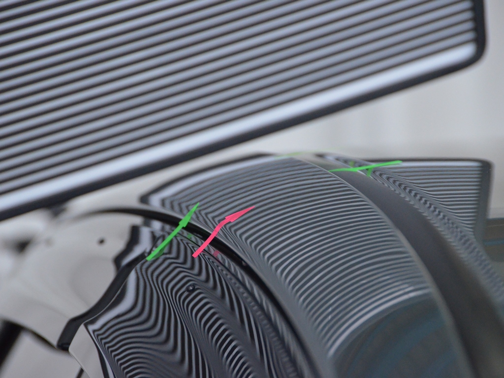 FIT3ハイブリッド・ピラーのデントリペア後