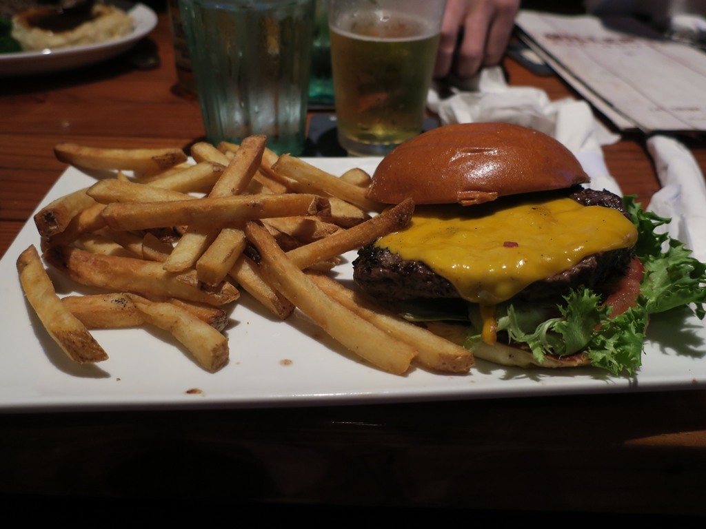 Miller's Ale House ハンバーガー