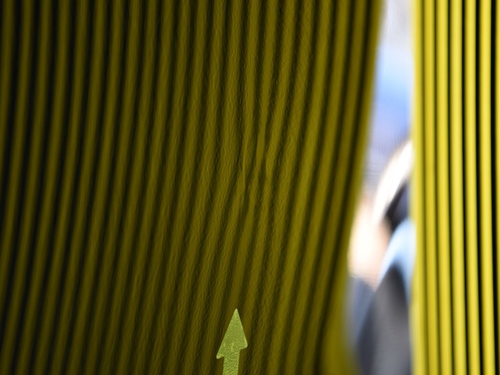 アルトワークス右フロントドアのデントリペア前