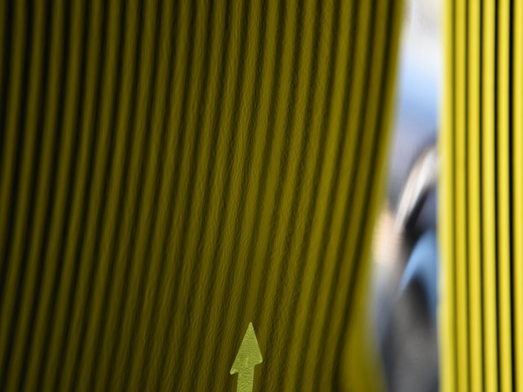 アルトワークス右フロントドアのデントリペア後
