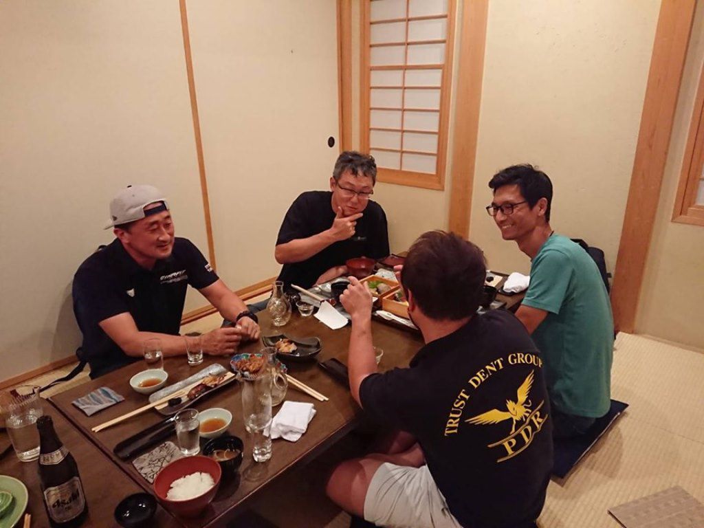 韓国のデントリペア技術者と会合