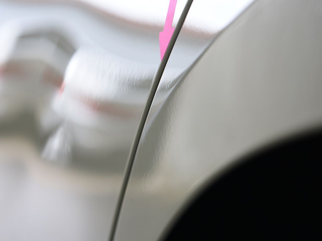 BMW 118d左リアフェンダーのデントリペア後