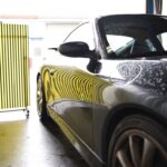 ポルシェ911 996GT3 右ドアのデントリペア位置をラインボードで確認