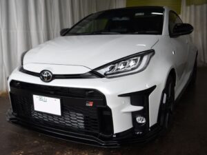 トヨタGRヤリス デントリペアのご依頼ご来店