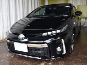 トヨタ プリウス ボンネットのデントリペアのご依頼ご来店