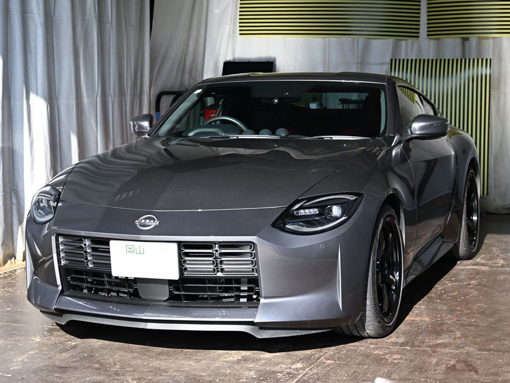 ニッサン フェアレディZ 右リアフェンダーのデントリペアのご依頼ご来店