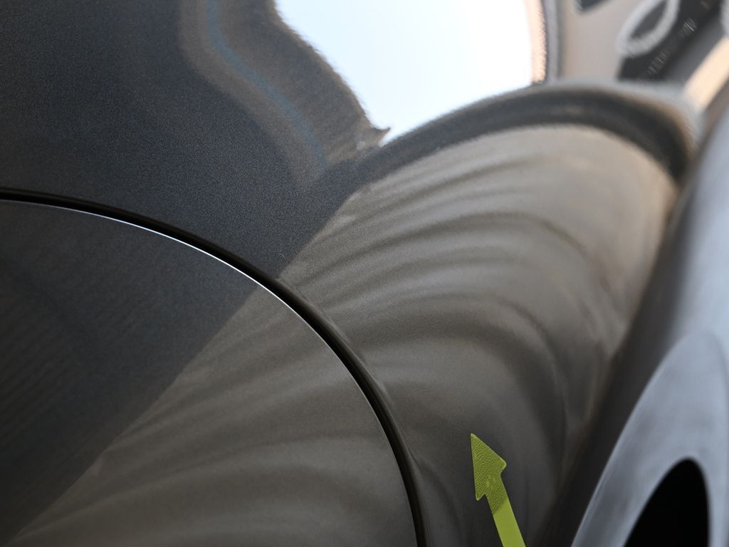 フェアレディZ 右リアフェンダーのデントリペア後