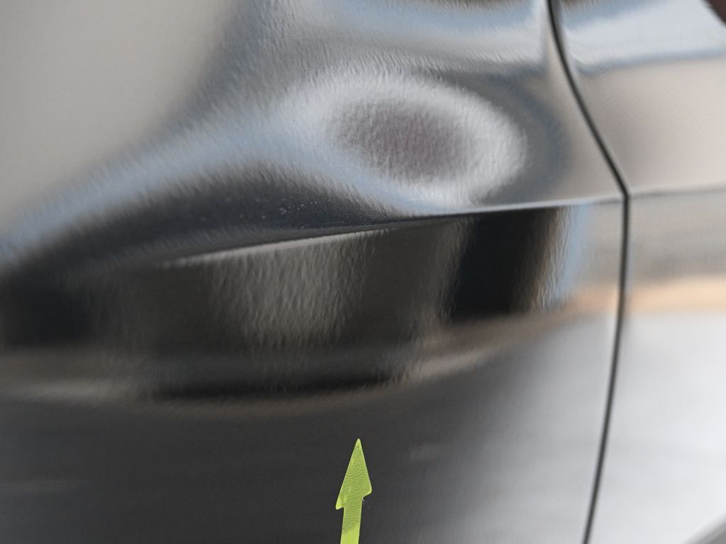 レクサスLBX 右リアドアのデントリペア後