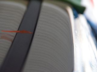 アルファード右ピラー後部上面のへこみ修理後・ラインボードでの確認