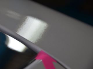 レクサスLS460左ピラーの深いヘコミ修理後・景色での確認