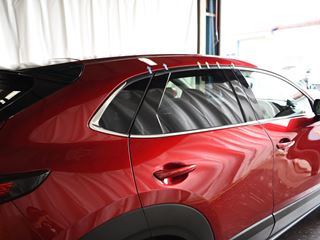CX-30右左ピラーの多数のデントリペア例
