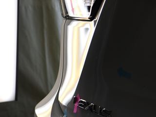 レクサスRX300 バックドアのデントリペア跡の再修理後・ライトの光での確認