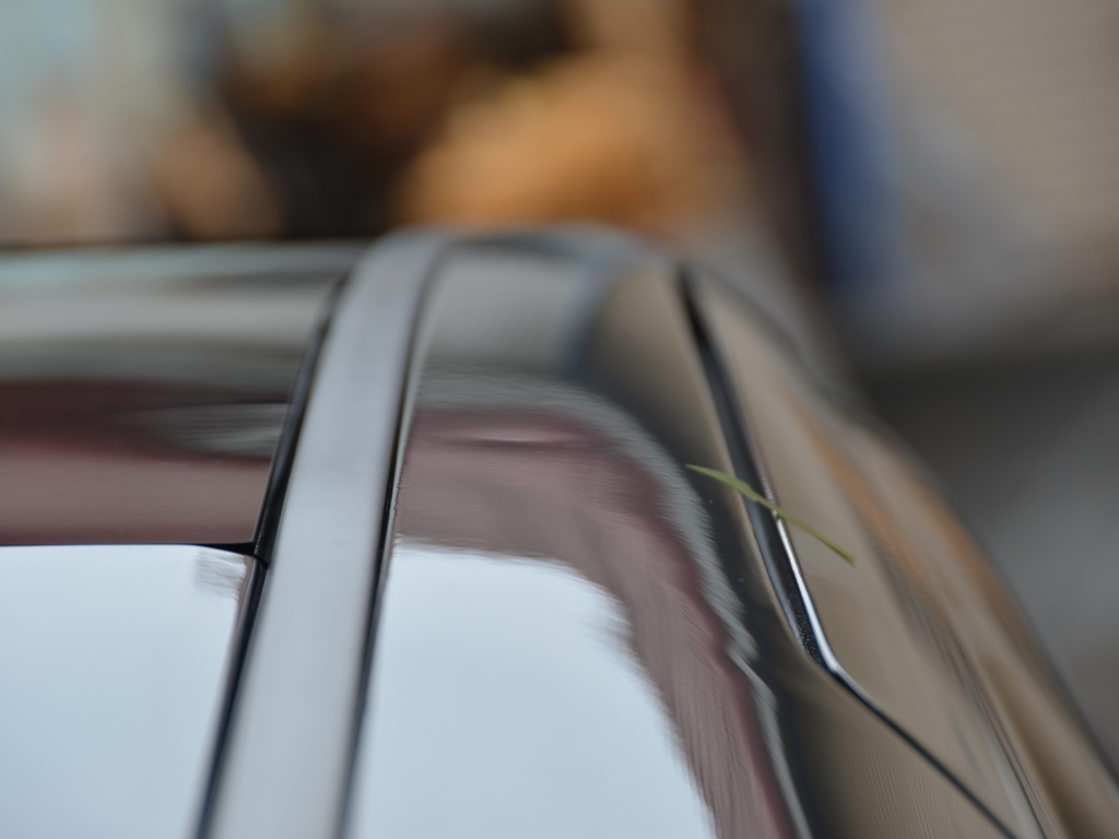 エスティマ白 右ピラーデントリペア前