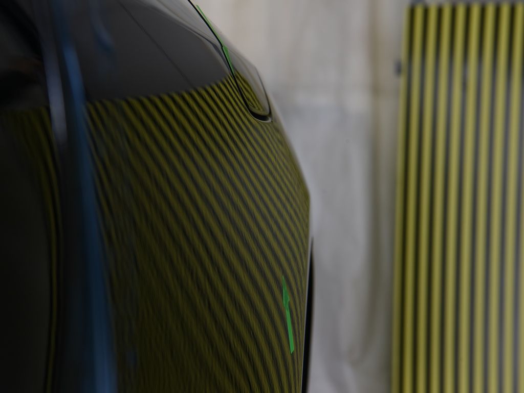 LC500h 左リアフェンダーデントリペア後
